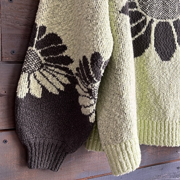 NWOT Free People In Bloom Oversized Sweater Floral Print Soft Cozy Boho S Green - Picture 7 of 12